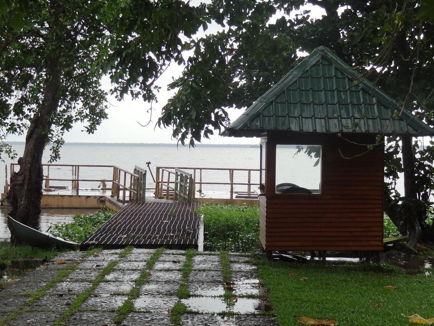 Ktdc Water Scapes Hotel Kumarakom Exterior photo